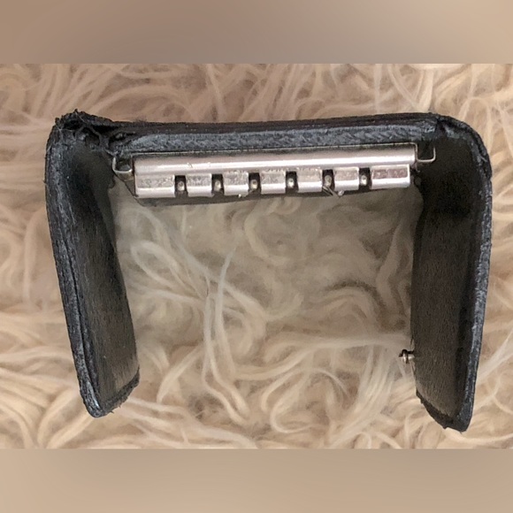 Louis Vuitton Damier Graphite Keyholder Snappy Case - Picture 6 of 6